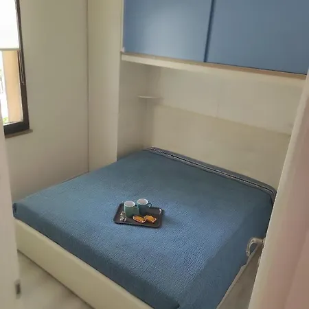 Holiday House 