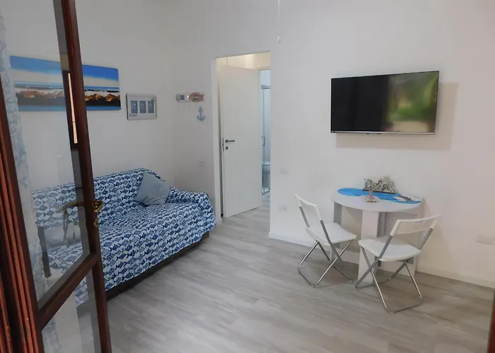 Holiday House \